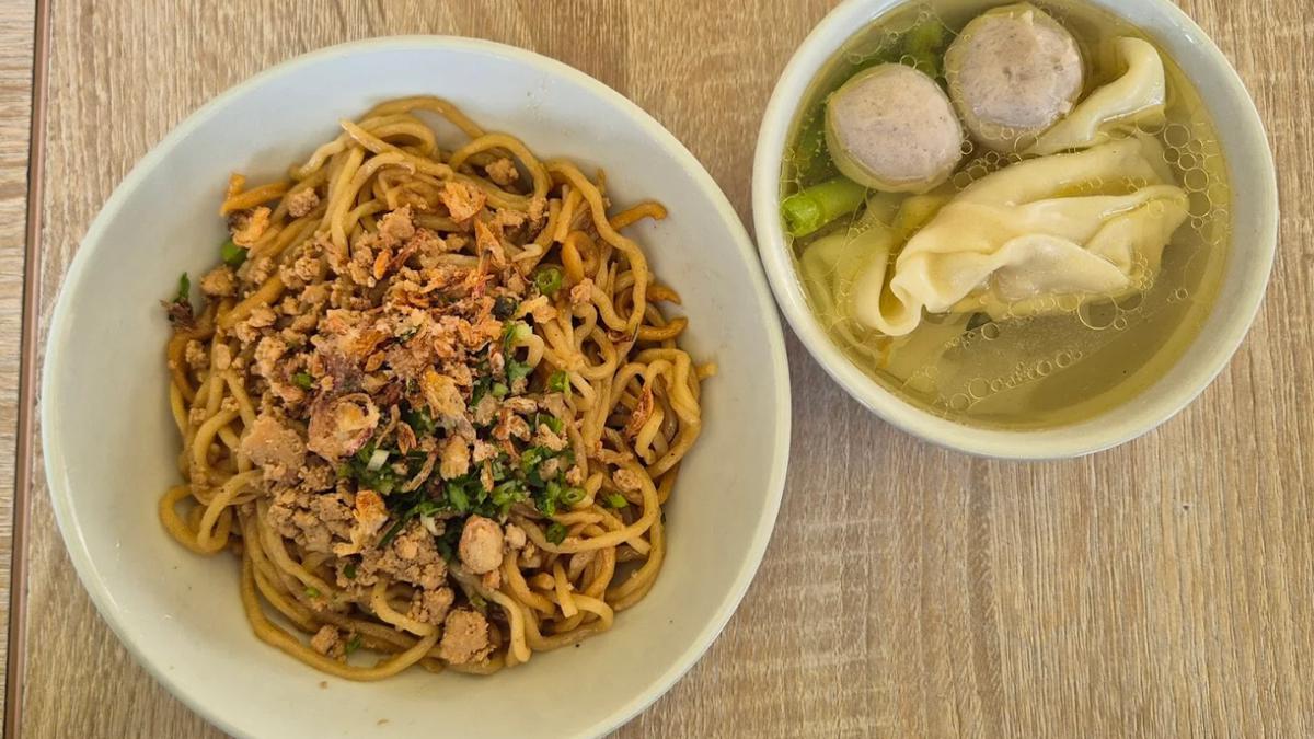 Mie Ayam Depan Borobudur: Kenikmatan yang Bikin Kembali Lagi